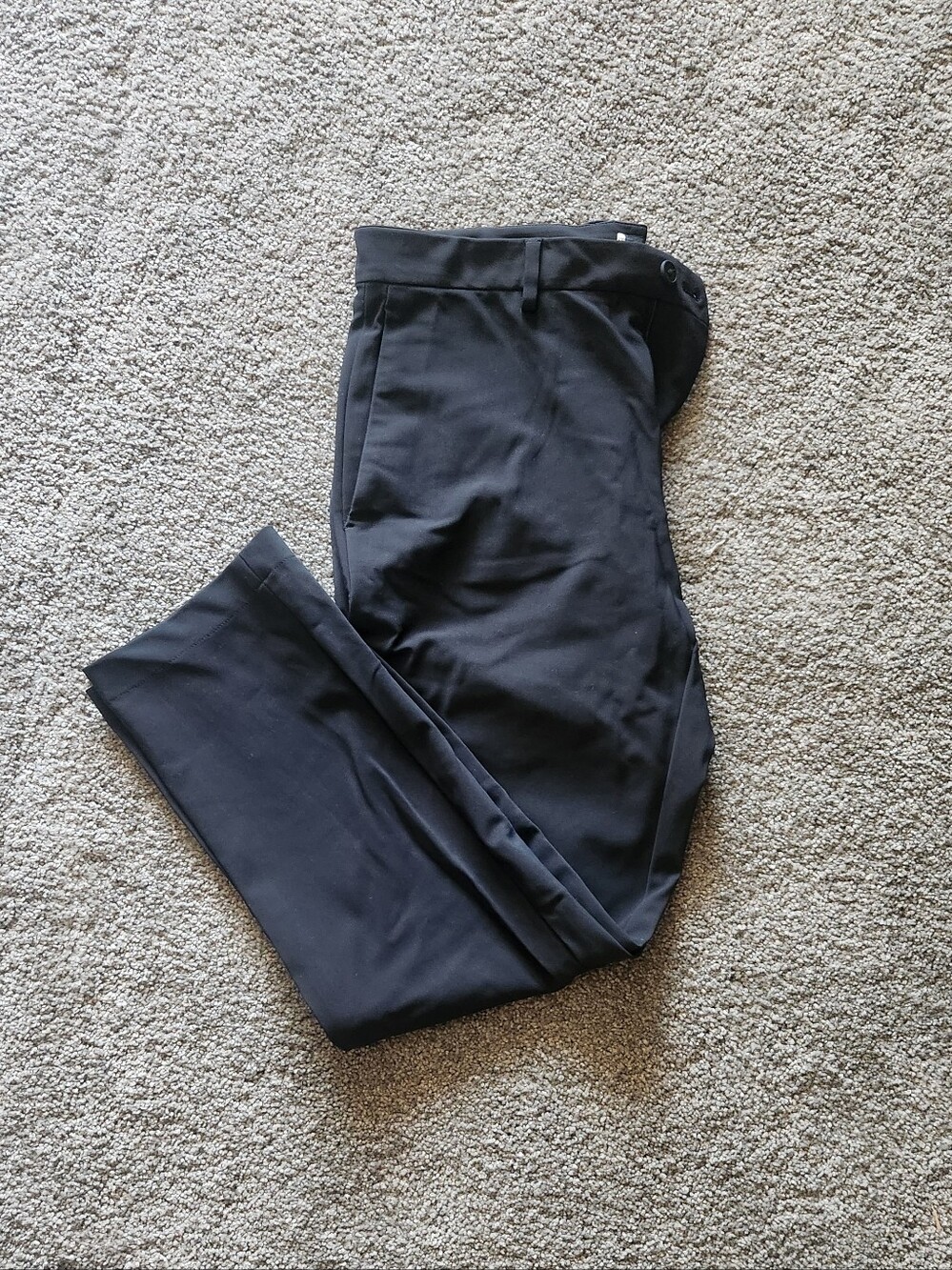 Theory Men's Black Dress Pants - Sleek Tailored Look